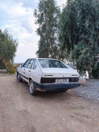 موديل ١٩٨٨ • بدون صبغ • جير ٥