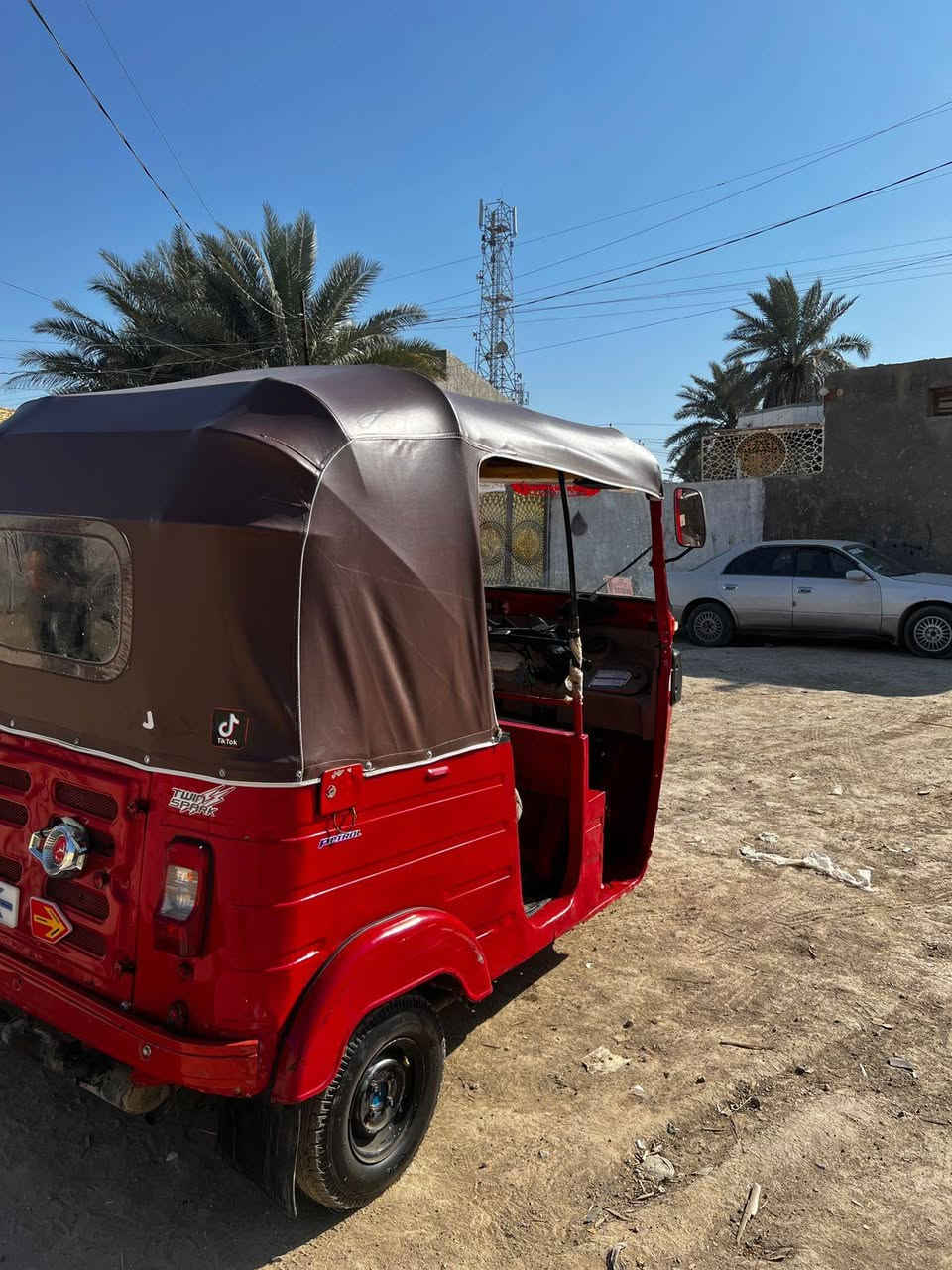 اسلام عليكم  شباب تكتك  2017 نضيفه  كامله ماعايزه  كلشي تجي تفحص  وتكلب    تخم تاير    المكان بابل  القاسم   رقمي *********** السعر 3700
