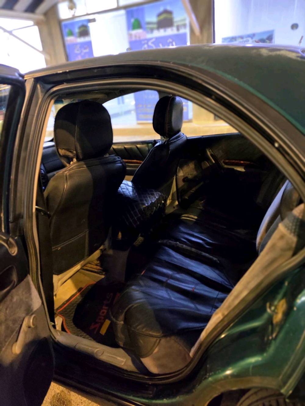 اوبل بزون 
محرك فيفتي 2400 كير أوتوماتيك
وارد خليجي 
رقم بغداد إنكليزي تحويل مباشر 
هزه بعدها ماساقطه 
بدون صبغ بدون ضربه 
محرك وكير حالة جيده جدا 
موديل 96 
تدفئه شغاله تبريد فقط يرادله غاز 
مكان سياره فلوجة