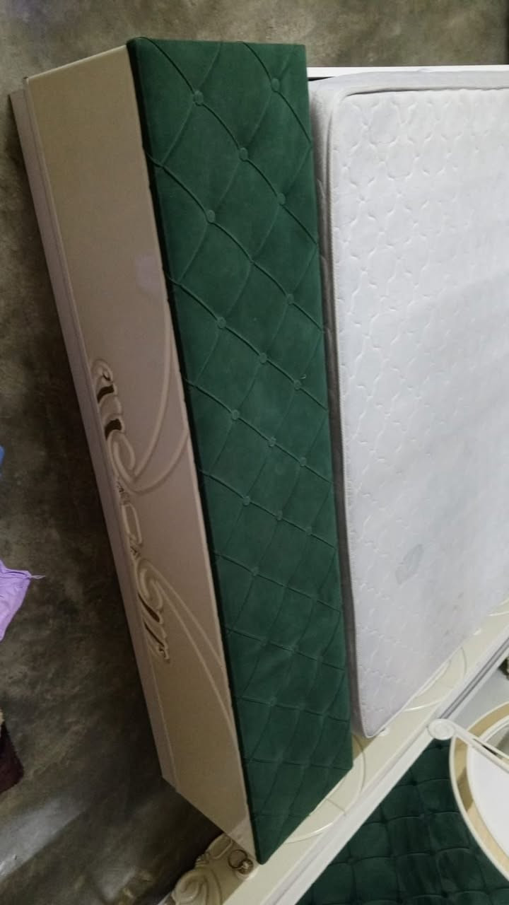 غرفه نوم مستعمله ٨٠٠وبي مجال


**إذا كنت صاحب هذا الإعلان وتريد حذفه لأي سبب، رجاءا أرسل رسالة إلى الدعم الفني**