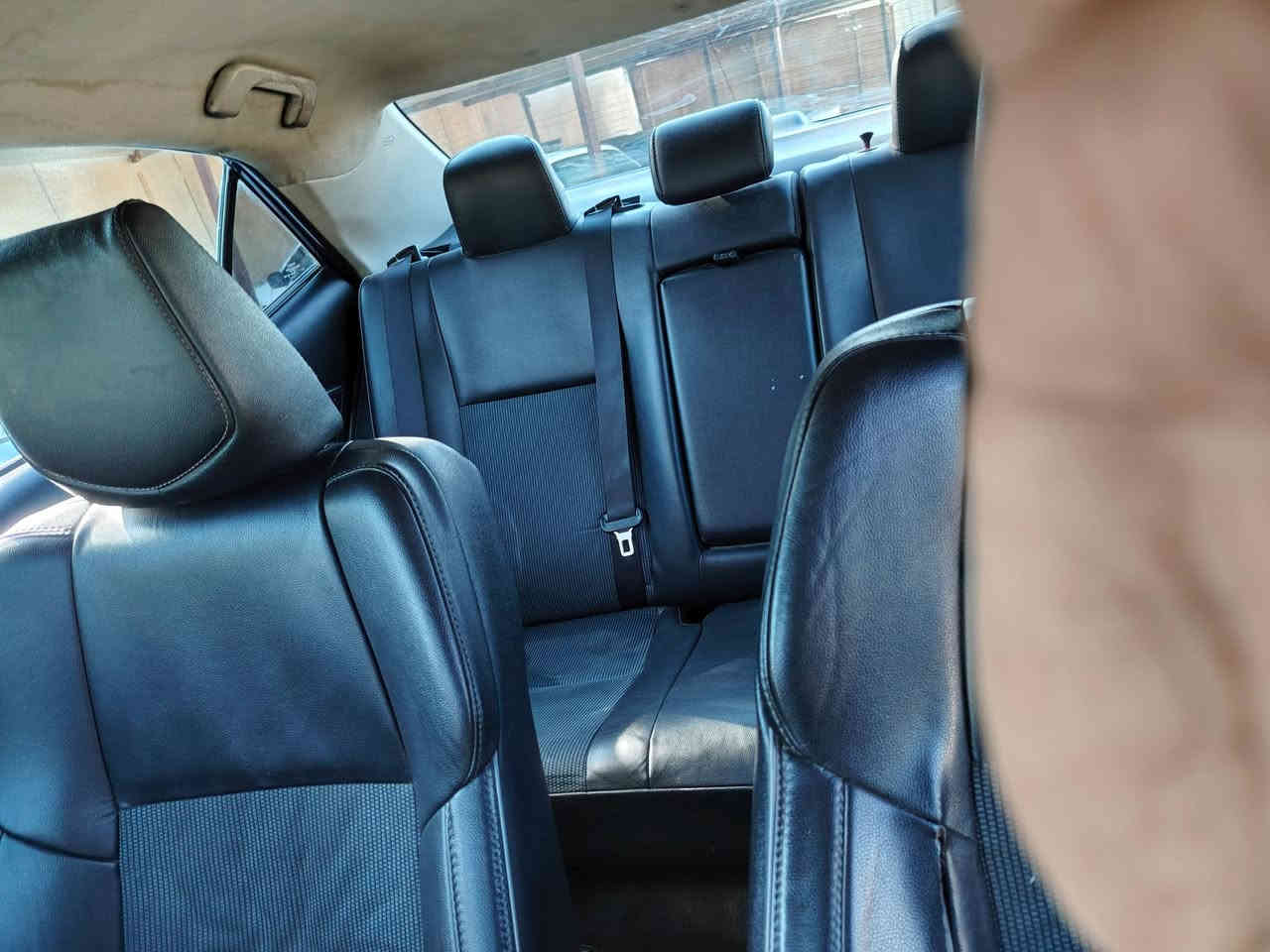 السلام عليكم سيارة كورلا16وارد أمريكي حادث ثلاث قطع باب الصدراصلي نفس اللون والموديل اصلي الكير اي تي امحور        لسعرب.     ١٠٥مجال بسيط ترهم امراوس او. بيع الاتصال الرقم بيع مال مستعجل ***********او***********
