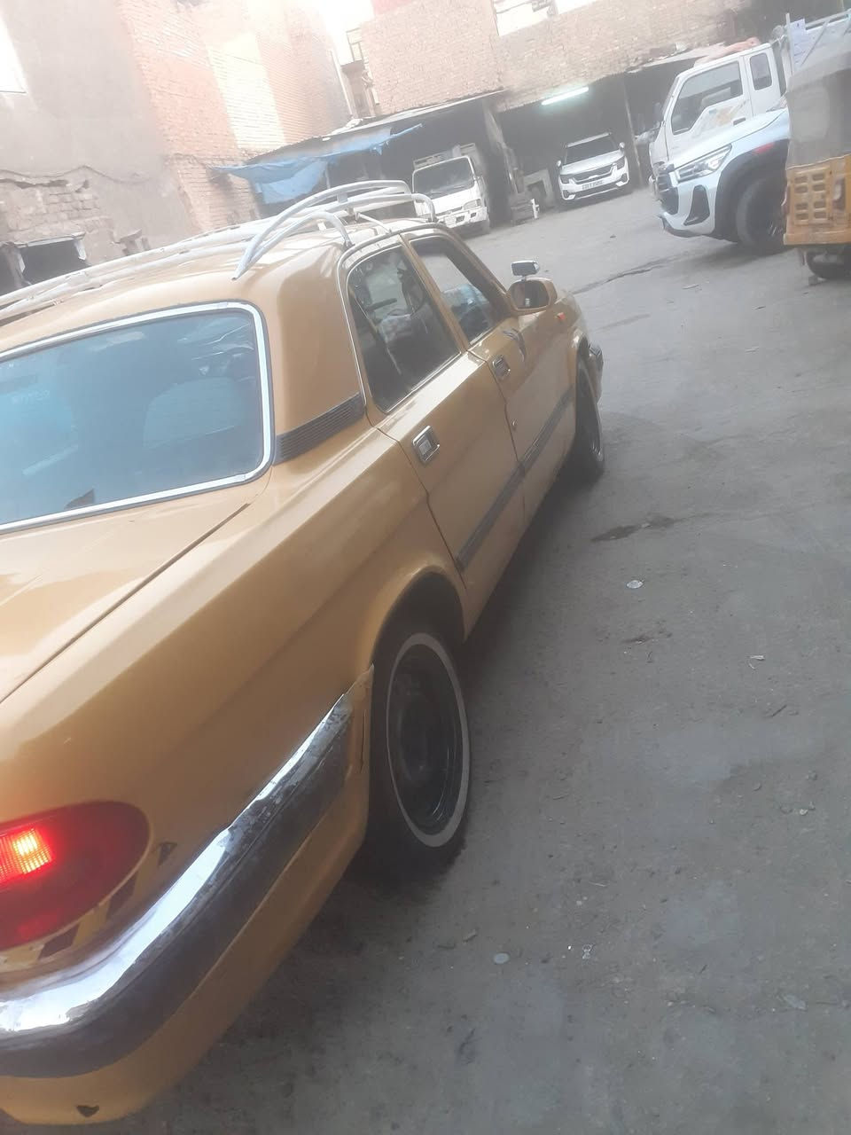 سلام عليكم فولكة البيع مكينة ونجي كفالة كير محرك اكسل حدادية كهربائيات كلا جديد تخم تايرات صارلهن يومين من شديتهن السيارة جاهزة مابيهة اي نقص بس تبريد نقصهة تريد وكالة اسويلك تريد تحويل سنوية احولك الي عجبك السعر اربع ملاين قفل عليهة غرامات مرورية 500عل مشتري هاذة رقمي اتصال او واتساب*********** العنوان بغداد
