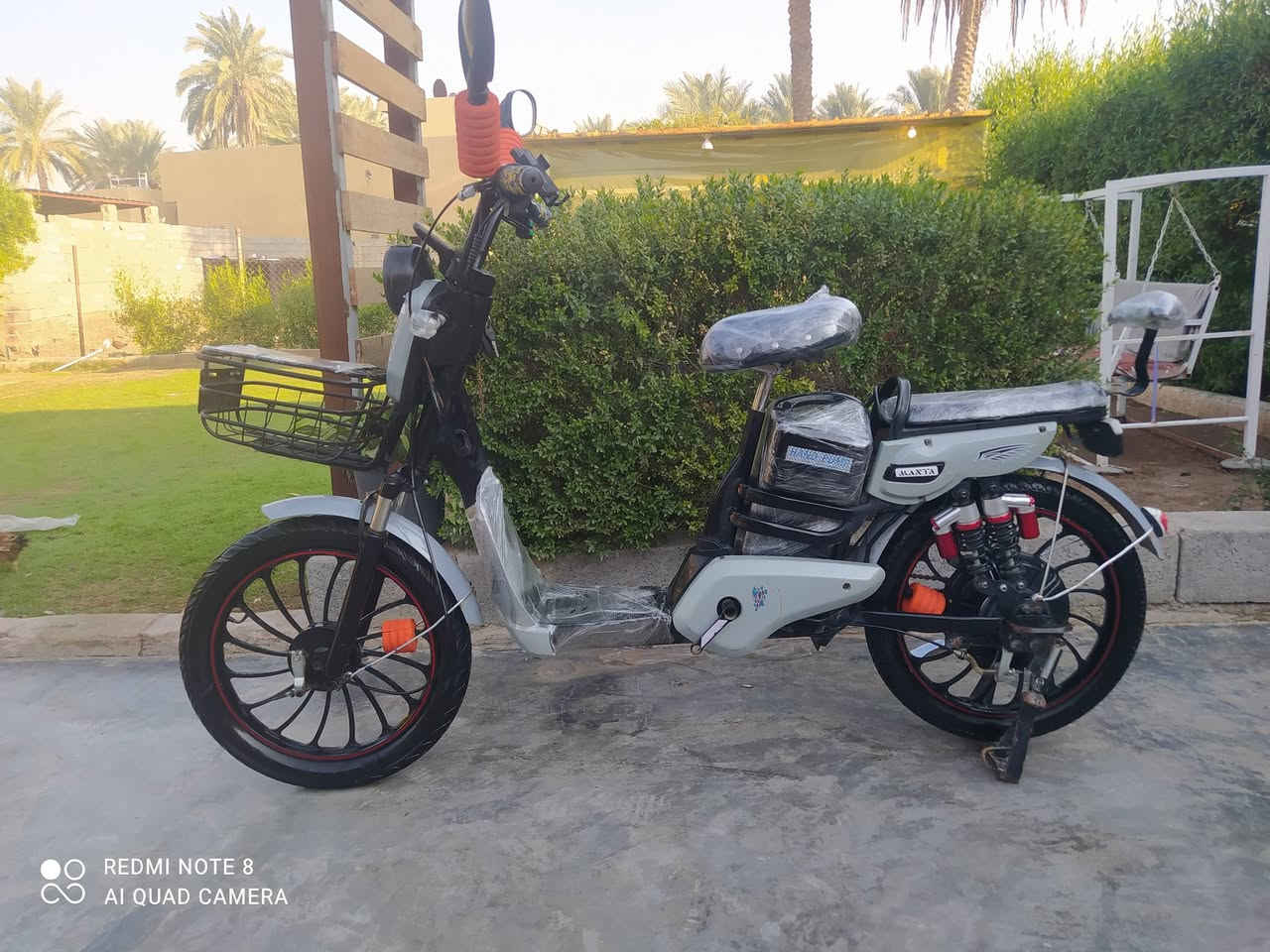 السلام عليكم بايسكل شحن للبيع اربع بطاريات بطاريات اجده فول تشغيل عن بعد السعر 225 وبها مجال العنوان ديالى خان بني سعد***********
