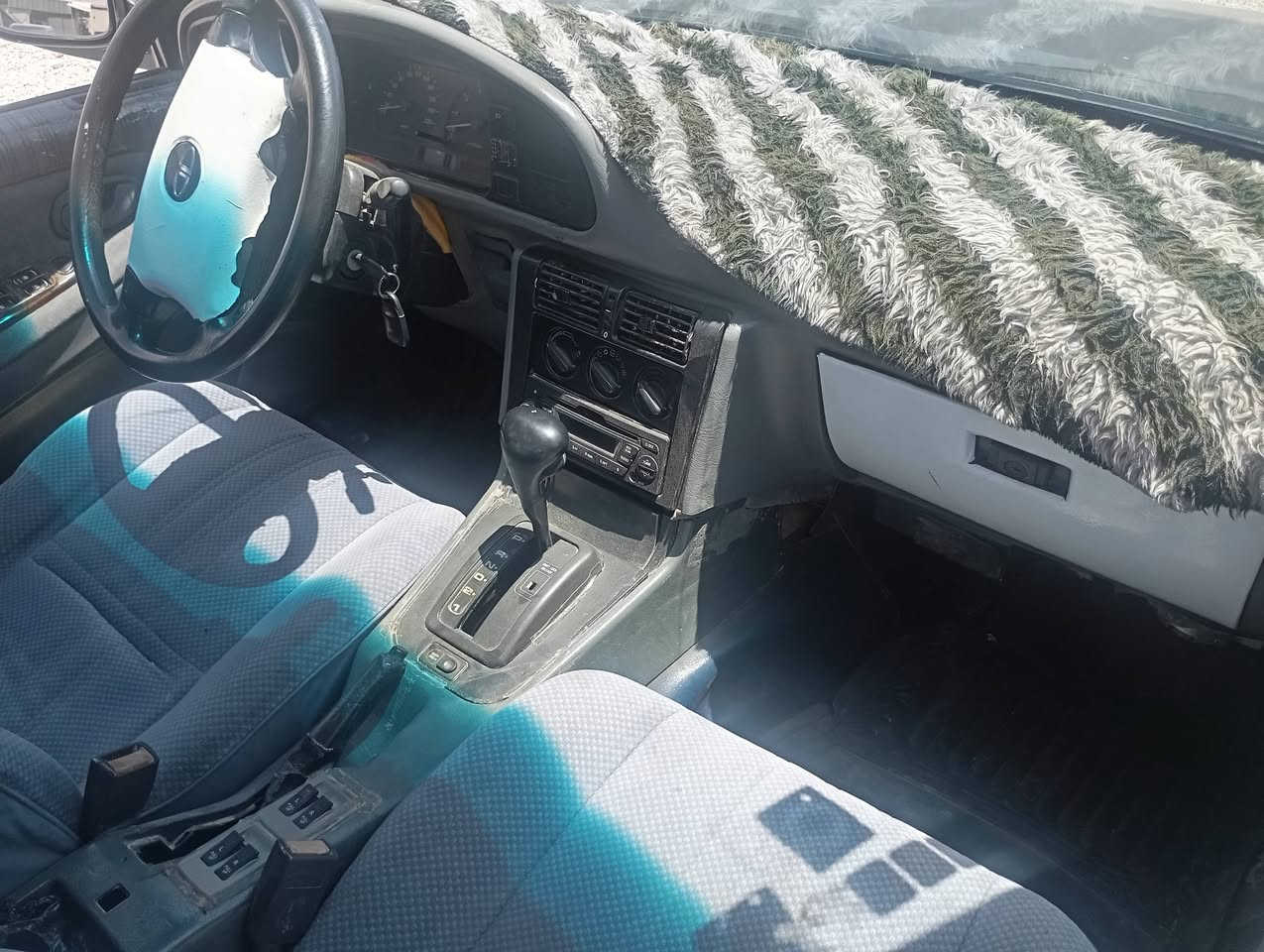 السلام عليكم للبيع دايو برنس محرك مجفت جديد صدر نضيف كير اوتو رقم جديد سنويه الى٣٠ داخله كلش نضيف خارجه بيها ملاحظات سياره حلوه السعر ٢٨ مكانه القائم الشراي لا يعامل يجي يشوف بعينه ويدلل ***********
