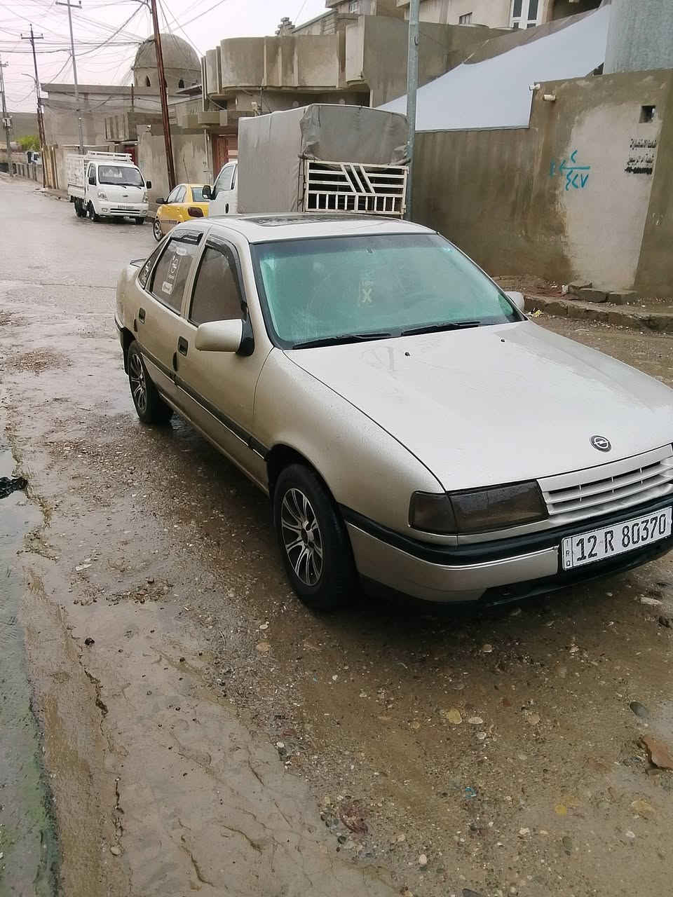 السلام عليكم
للبيع أوبل فكترا حجم 18رقم نينوى اجنبي جديد السيارا بسمنا كاربون بانزين بيها ورقي موديل 91 صبغ جماليه بدون ضرر مواصفات سلايت +بور +طخم جديد +تواير جدد
 +دوشمه جديده سيارا ترايك وين ما تريد شرط التحويل السعر 47وبيها مجال 
الاستفسار على الرقم ***********/***********
