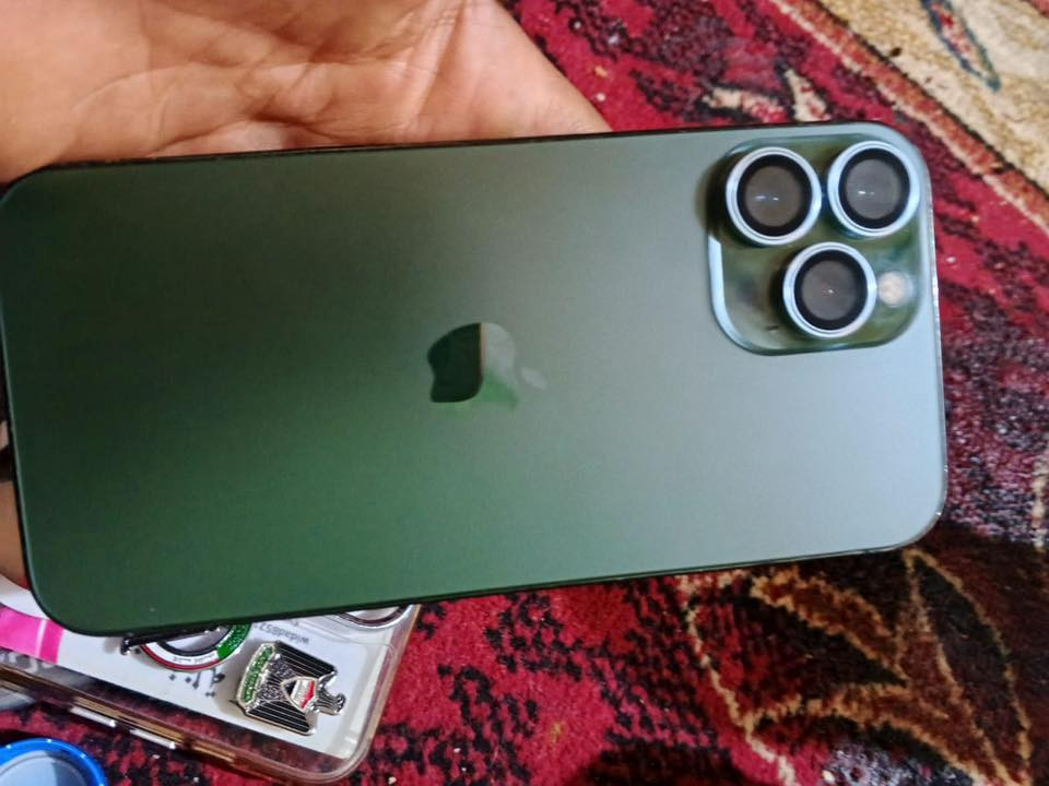 سلام عليكم. ايفون 13 برو ماكس ✅
مبدل شاشه فقط
ومن بدلتها طلعت الكامره تقره غير معروف بس تشتغل
بطاريه 80 بلاديه ✅
ذاكره 128 ✅
جهاز نظيف ✅
العنوان بغداد
السعر 430قفل رقم ***********
