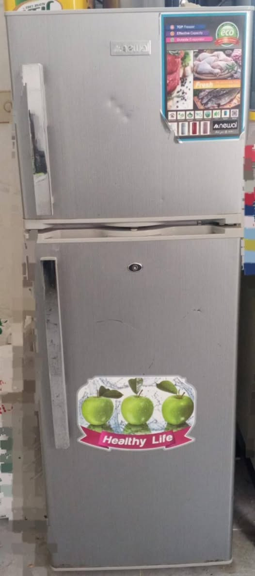 للبيع  ثلاجه شغاله كلشي مابيها  سعرها ١٦٠وبيها مجال بسيط  كنتور صاج  سعره٢٥٠قفل


**إذا كنت صاحب هذا الإعلان وتريد حذفه لأي سبب، رجاءا أرسل رسالة إلى الدعم الفني**