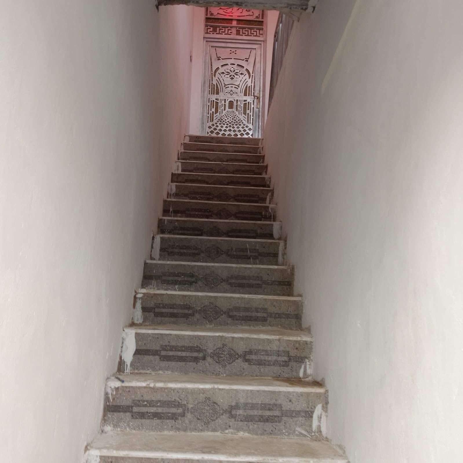 ⭕️تسلسل : 1009
🟢عقار للبيع يحتوي على اربع مشتملات 
🟢العنوان: الفلوجة حي الشهداء والجرحى في السكنية
            
                     📢 على بركة الله 📢 
📍نوع الملك = طابو صرف سند 
📍المساحة العقار : ٢٦٥ م٢
📍 الشارع = ١٠ م
📍بناء طابوق حديث 

🛑مشيدات كل مشتمل  
غرفة نوم واستقبال وصالة ومطبخ وصحيات وحمام 

✳️سعر بيع العقار : ٢٠٠ مليون دينار مع المجال

 ‏‎⚠️ مكتب دجلة الهندسي للعقار حي الجولان قرب صناعة الجولان للسيارات مجاور سوبر ماركت الهلال
للاستفسار الاتصال
‏‭ *********** 
*********** ‏‭
