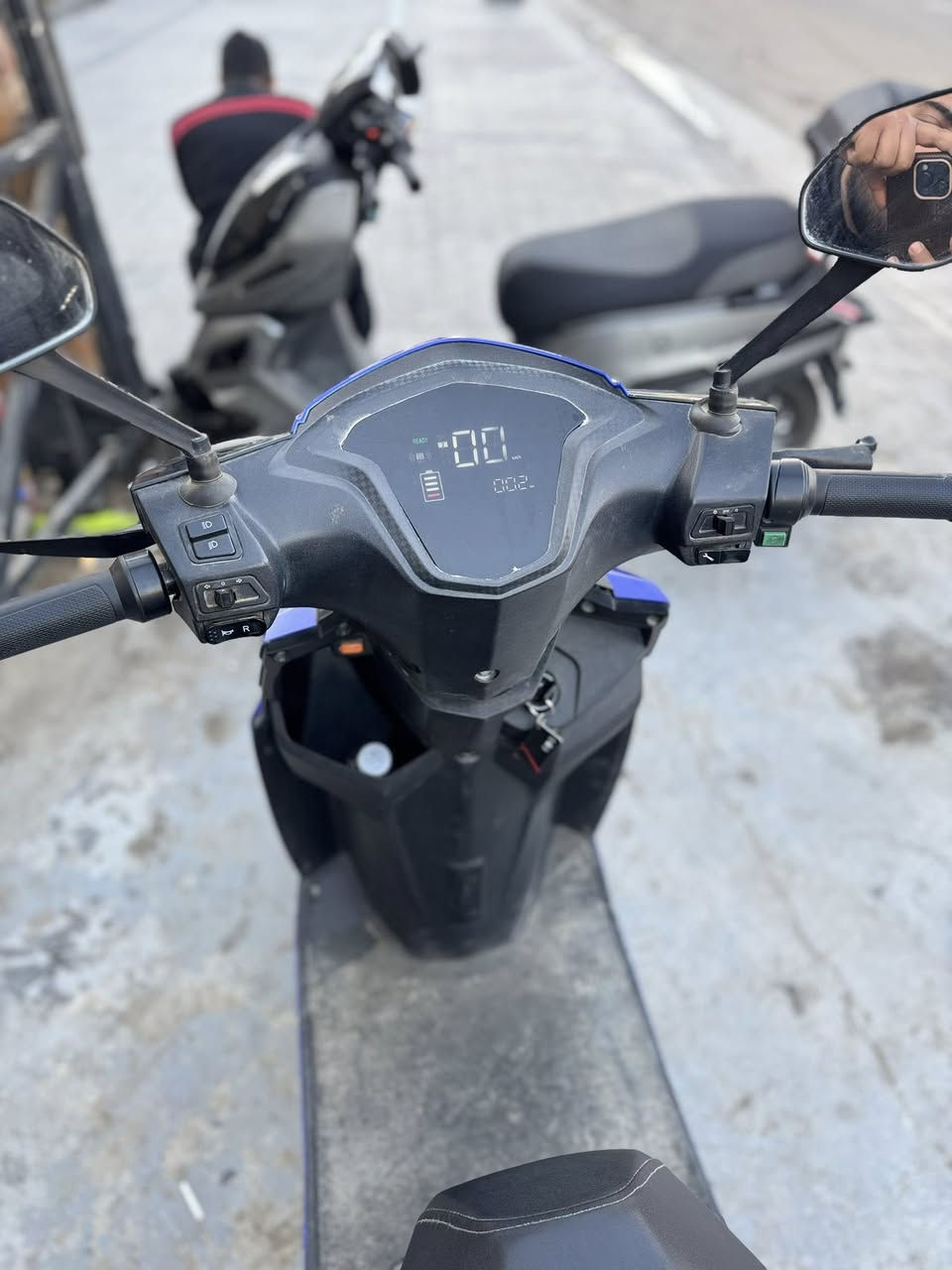 سلام عليكم دراجه سكنس 2025 دراجه جديده كلش استعمال قليل
6بطاريات كبار سرعتها60
اشاير يمنه يسره
3 سرع 
السعر 600
***********
