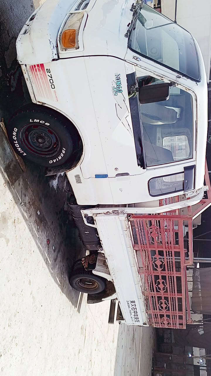 كيه حمل موديل 1995مصبوغه عام محرك كير اكسل كله جديد جاهزة الشغل رقم بغداد سعر 57وبيه مجال مكاني بابل غير متواجد ع فيس //***********
