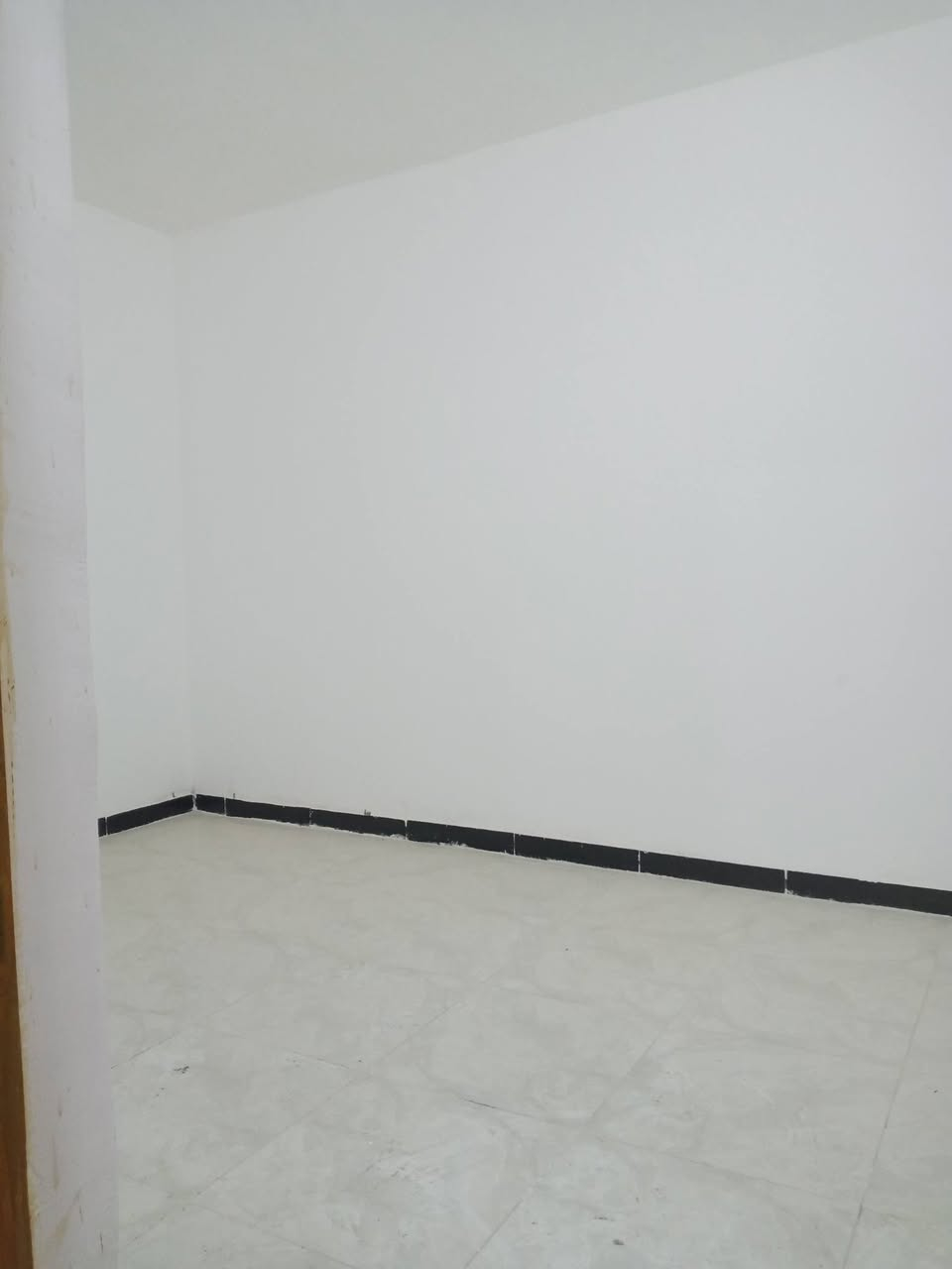 بيت للبيع 100متر بسعر 35وبي مجال العنوان النجف للستفسار ***********
