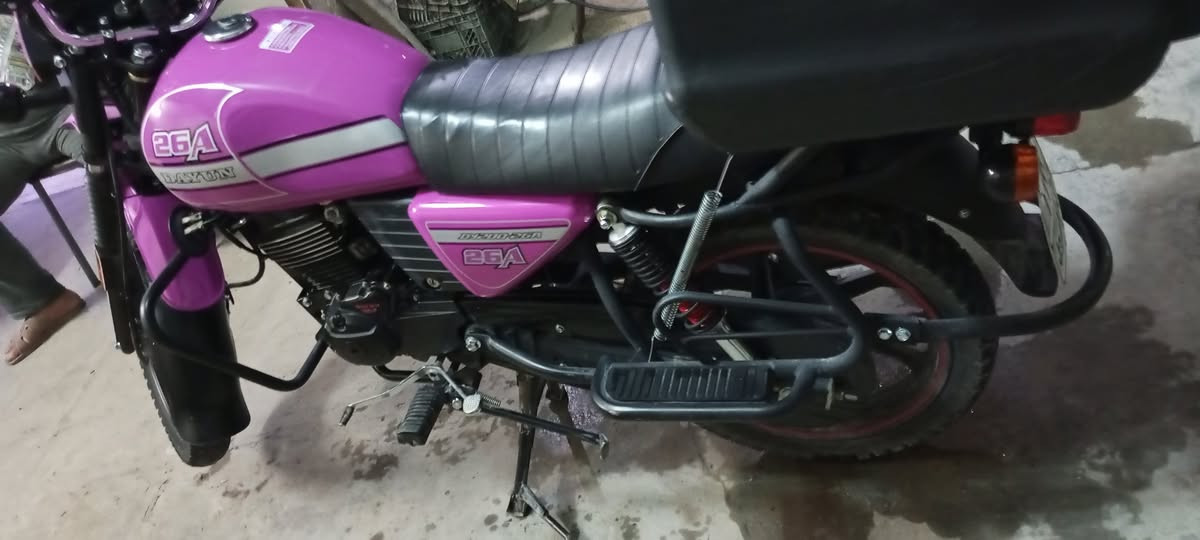 دايوان مديل ا24نازله 25شهر الثاني باسمي رقم انكليزي تحويل ثاني يوم سعر مليونين  وخمسيه وخمسين2550 مكان بغداد الدوره لاثورين قرب معطم مسكوف العراقي+***********
