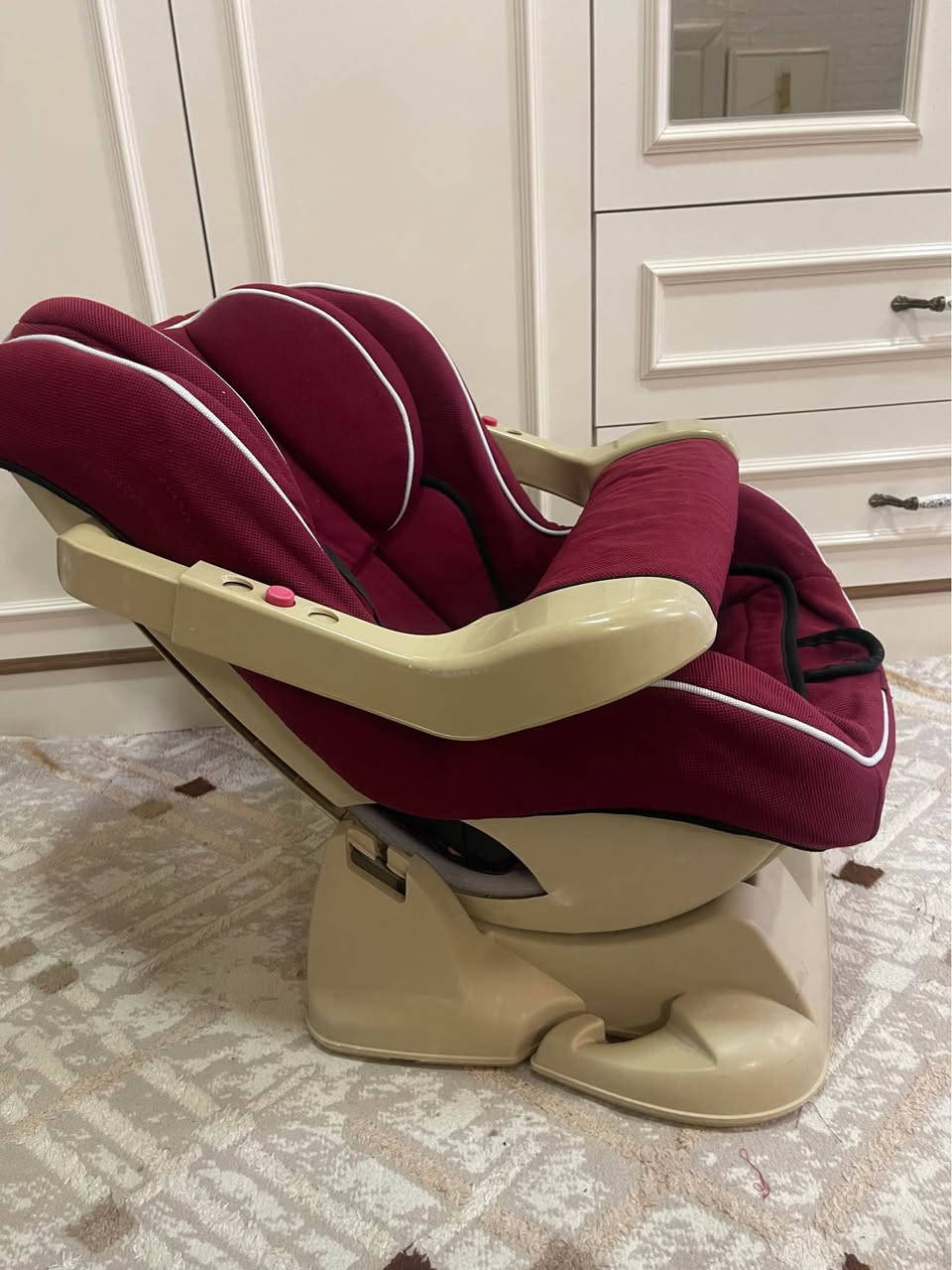 کوشنی ناو سەیارە بۆ فرۆشتن پاک و بێ عەیب تا ٥ ساڵ بۆی ئەبێت  کورسییەکەی پالئەخرێت قفڵی 25 هەزار السليمانية, العراق


**إذا كنت صاحب هذا الإعلان وتريد حذفه لأي سبب، رجاءا أرسل رسالة إلى الدعم الفني**