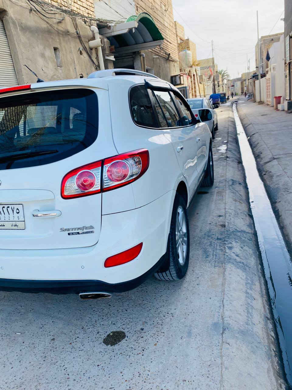 سنتافيا للبيع موديل ٢٠١١ وارد خليجي شركة العامه المواصفات المعروفة ٦ سلندر ٧راكب ٣قطع تبريد شاشه كبيرة كامره حساسات خلفيه مري شفط ماشيه ١٨٢ حقيقي بيها ملاحظات بسيطه التواصل ***********
