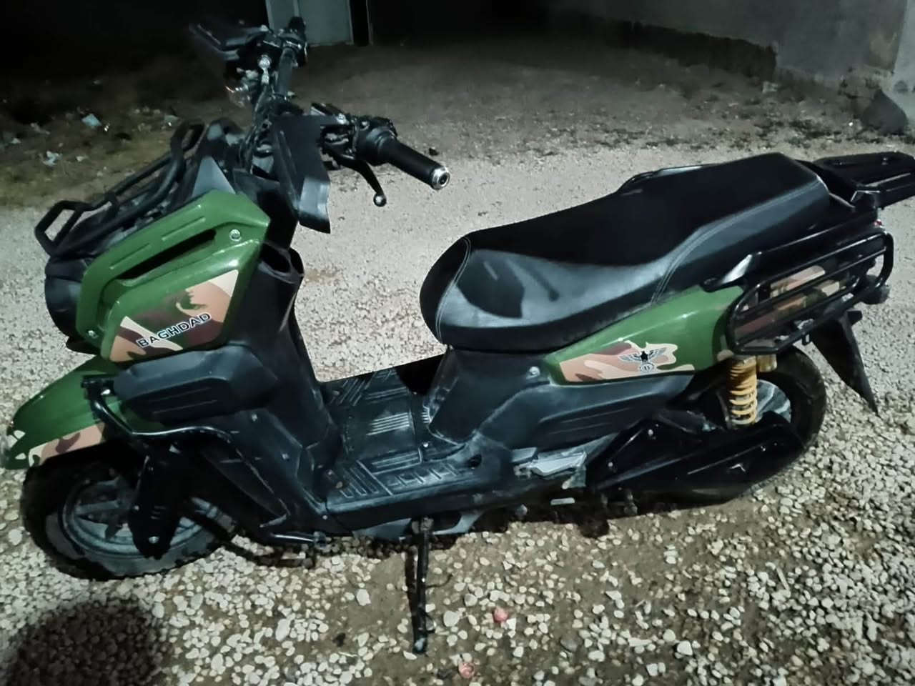 دراجه شحن أباتشي  للبيع 6 بطاريات مسطره 40 أمبير ملف 3800 واط حقيقي سعر الدراجه مليون و100 وبي مجال الي يريده يتواصل ويا هذا الرقم *********** وبي واتساب هم

