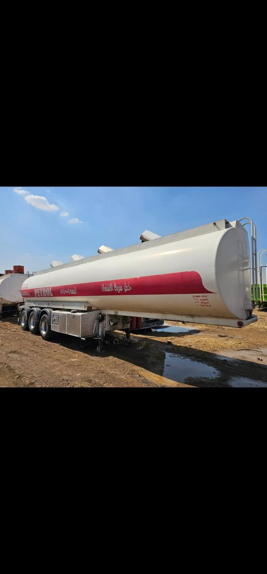 سلام عليكم للبيع تانكي شاكر حداد موديل 16
قواطع كبس جاهز للشغل تخم تاير فوك النص عمر العنوان بغدادالجرف.النداف ***********
