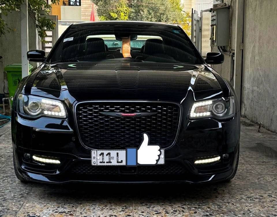 كرايسلر 300S .
النداء الاخير بعده بريحة الوكاله فول نظافه كلين 

الموديل : 2023  . (خليجي هارلم )

العداد : 30 الف

المحرك : V6 . 3.6L 

 راسلني واتساب ***********

المواصفات S الفول

* پانوراما . 

* رادار مع مانع تصادم . 

* نقطة عمياء . 

* حساسات امامية . 

* مصابيح امامية زنون مع LED . 

* ويل قياس 20 أنج . 

* حساسات خلفية . 

* شاشه كبيرة مع نظام ملاحة نفكيشن GPS .

* سستم صوت الپاين مع سماعات بريميوم .

* مقصورة الركاب من الجلد الفاخر .  

* المقاعد الأمامية كهربائية . 

* ذاكرة لحفظ وضعيات الجلوس (ميموري) . 

* مقاعد أمامية تبريد وتدفئة . 

* مقاعد خلفية تدفئة . 

* تشغيل عن بعد . 

* ستيرن كهربائي . 

* تدفئة ستيرن . 

* محدد سرعة . 

* تلفون بلوتوث . 

* كاميرا خلفية .

* مرايا متحسسة للاضاءة العالية .

* كير شفتر بالستيرن . 

* دخول ذكي (بصمة) .

  

ضمان شركة هارلم
