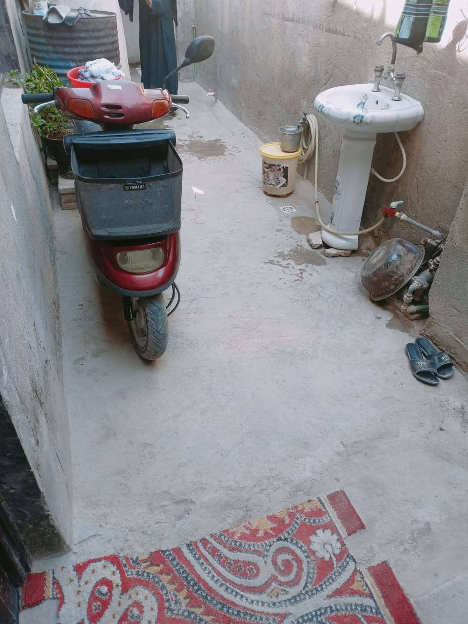 بيت ميت متر كربلاء شارع المدرسي يبعد عن الإمام تلاثه كيلو ***********
