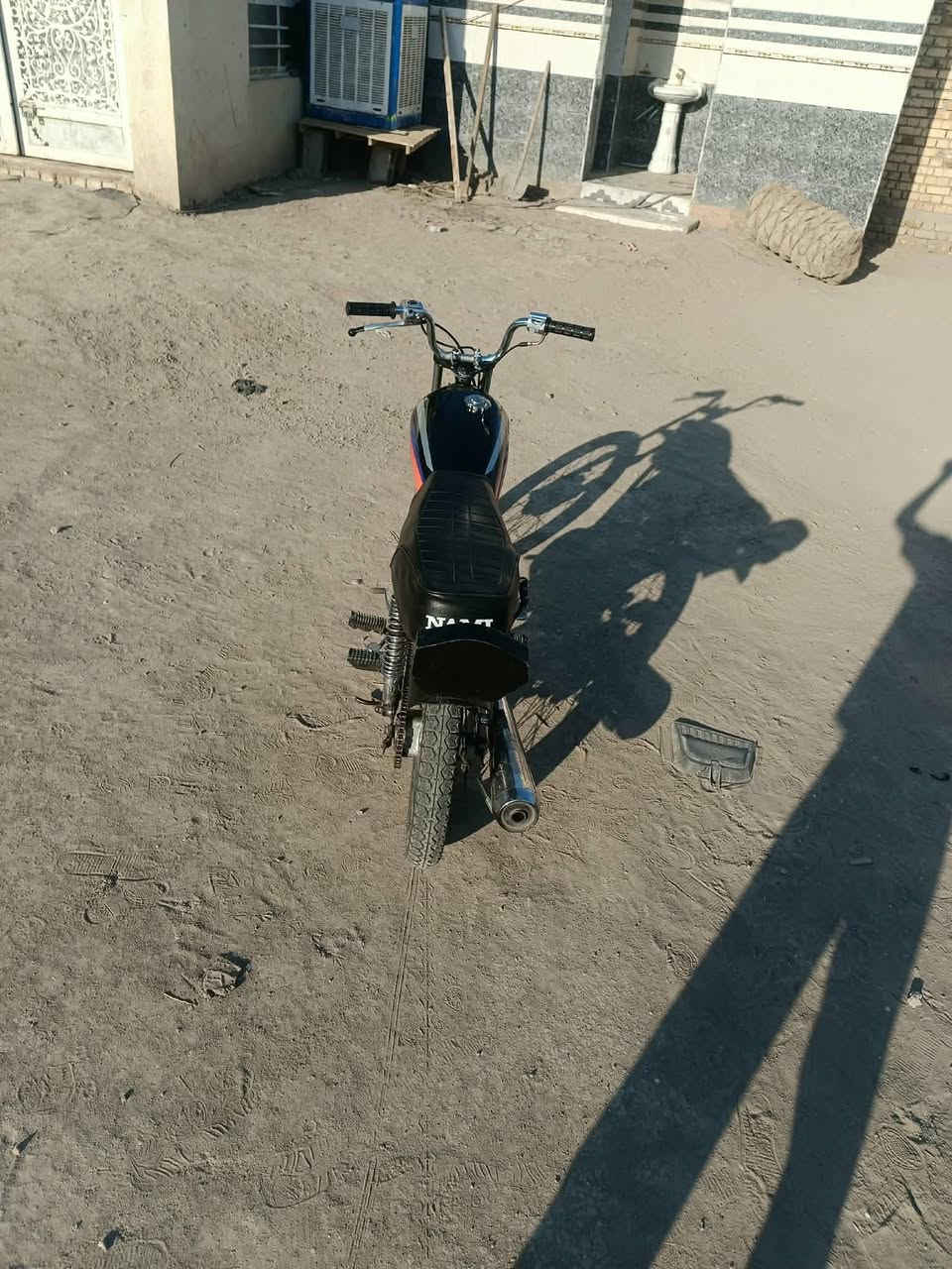 سلام عليكم دراجه لبيع نامه شلامجه اصل كلك كلك دراجه كامله تانكي جديد كشن  مكينه خير من الله لاتبخير ولاتنقص  سعر450وبيه مجال مكاني ناصريه سوق شيوخ  گرمت بني سعيد ناحيت طار رقم ***********
