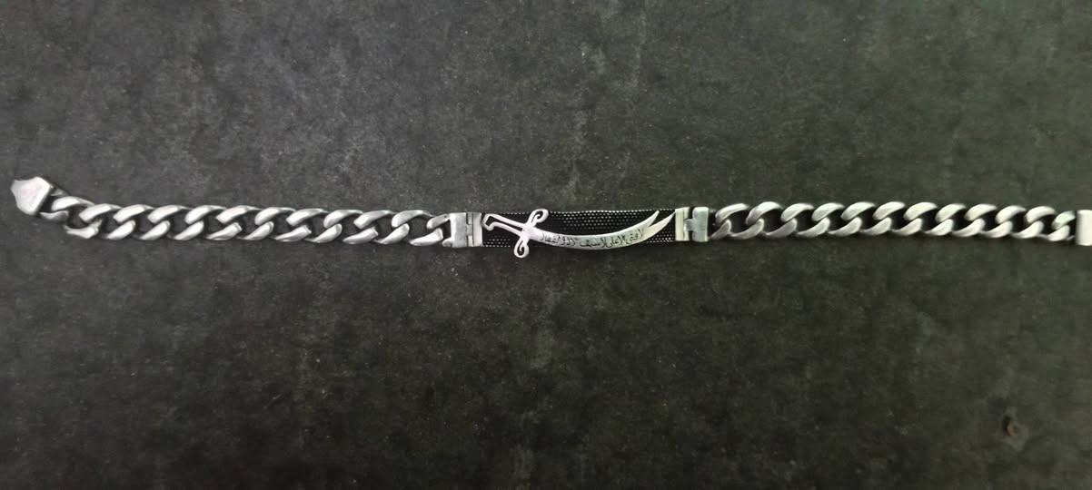 اسوار فضه عيار 925 وزنه 17 غرام الغرام 4.000. الف قفل مكاني بغداد


**إذا كنت صاحب هذا الإعلان وتريد حذفه لأي سبب، رجاءا أرسل رسالة إلى الدعم الفني**