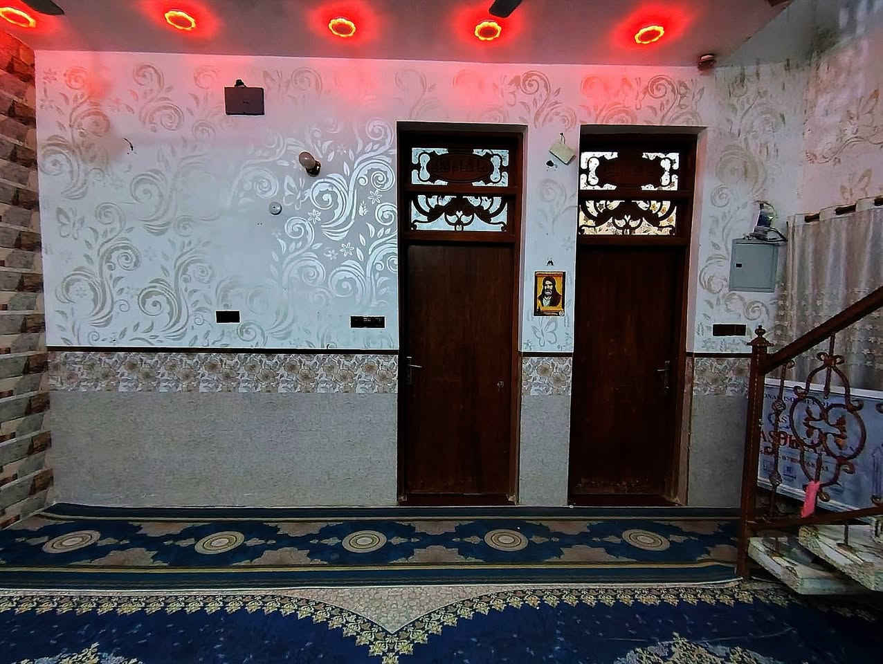 عقار للبيع ١٥٠ طابقين.. طابو صرف.واجهة ٧ونص ونزال ٢٠ . بناء جديد.. عكاده.. حي الزهراء. جهة المستوصف والمدرسة.. يحتوي على ثلاث غرف واستقبال.ومطبخ. وصالتين.. وثلاث مجاميع صحية داخليه وخارجيه.. وكراج كبير.منطقة جاهزه كافة الخدمات تبليط.. اناره.. مدارس.. .للاستفسار ***********..
