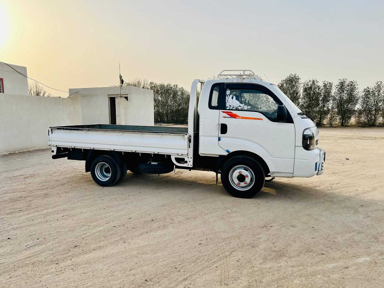 للبيع فحل 2018 مكفول كفاله عامه رقم قادسيه سنويه جديده دولي بس رقم مامستلمه محور 14 سياره حلوه وجاهزه من كلشي ***********
