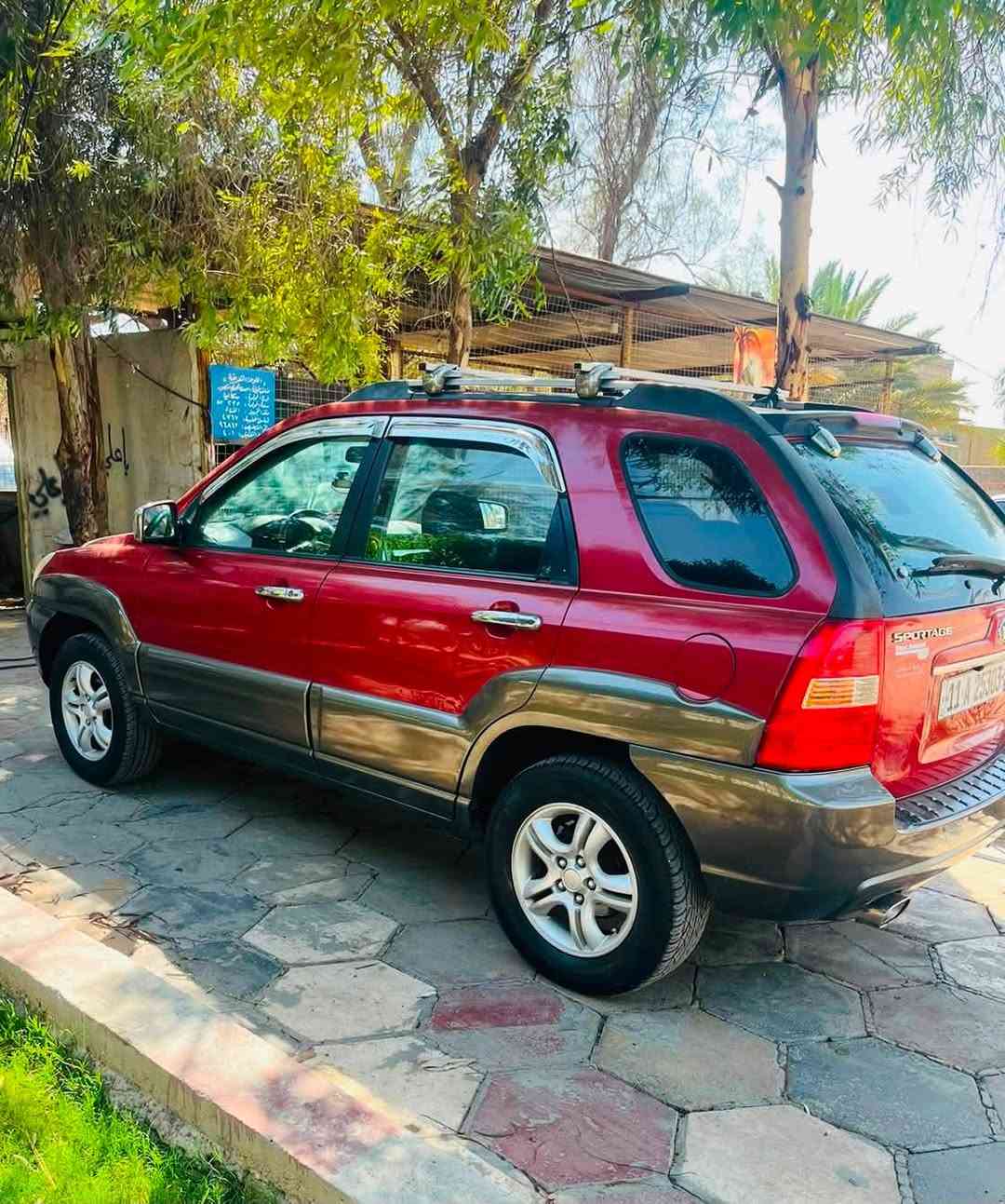 كيا سبورتج 2007
أمريكي حادث جاملغ مبدل فقط بدون داخل 
مكينه v6
مكينه وكير مبدل جدد  الوصل موجود
تخم تاير
صدر جديد 
تبريد ثلج
بسمي السياره سنويه ورقم جدد
سياره مال جناي جاهزه 
السعر77 وبي مجال

‭***********‬
مكاني بغداد المعامل
