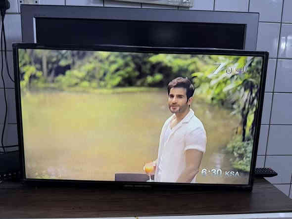 أغراض للبيع بأسعار مناسبه جدآ تخم 6 نفر بلازمات عدد 3 حجم 32 بدون نت ميز بلازمه يتكبر ويزغر كراسي مال ميز طعام عدد 4 جربايه نفر الاستفسار اتصال *********** بي واتساب أو راسل الصفحه
