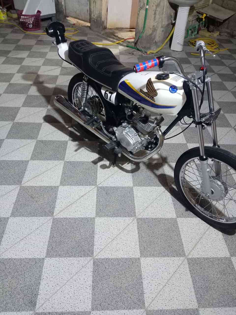 سلام عليكم شباب دراجه كلك للبيع عمير نامه كله اتواصلو ***********
