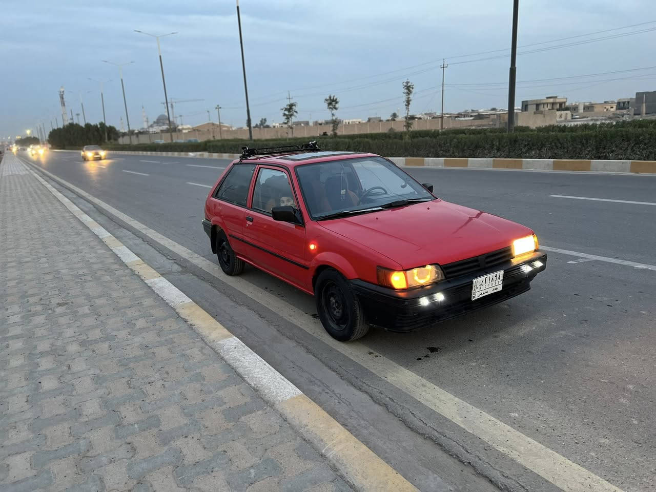 بيع سياره سني موديل 93تك باب اوربيه السعر 35وبيه مجال رقم الهاتف***********رقم الثاني***********
