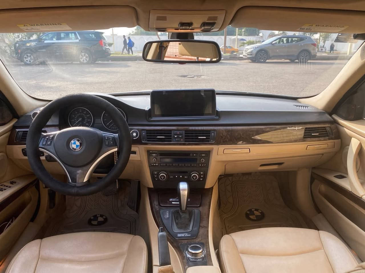 🚘 للبيع BMW E90 فول مواصفات
📅 الموديل: 2009 محدث 2011

🔹 المواصفات:

✔️ كشنات جلد وكالة

✔️ كشنات كهرباء

✔️ تحكم ستيرن

✔️مثبت سرعة

✔️ فتحة سقف

✔️ مراي كهرباء

✔️ فتح وغلق الجامات وفتحه السقف عن بعد

✔️ويل bbs

✔️ تكييف قوي وبارد

🚗 القيادة: ناعمة ومريحة

📍 الموقع: الرمادي

📞 الاتصال: ***********

✨ السيارة فول مواصفات، جاهزة للاستخدام وما تحتاج شي

✨ فحص بأي مكان يعجب
