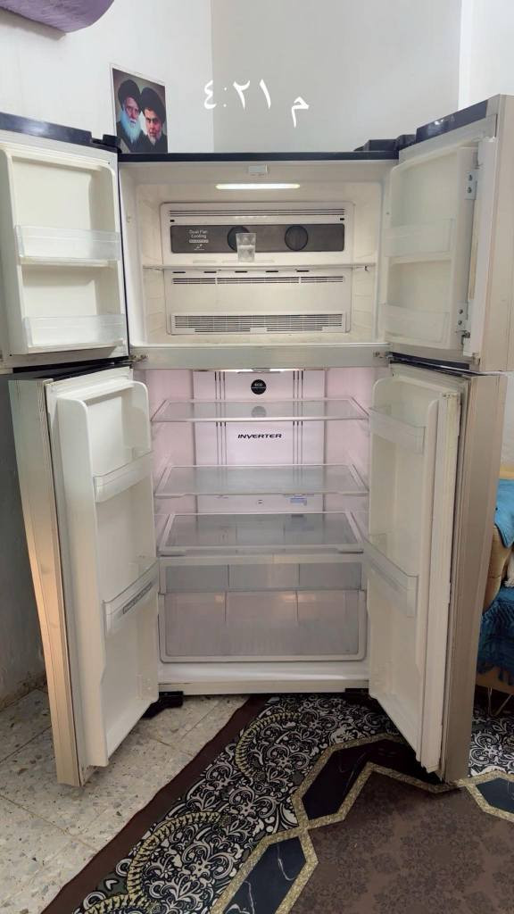 يا الله  رجاً اقرو التفاصيل زين قبل ما تتصلون ثلاجه هيتاشي ٤ بوب حجم كبير كلش اكبر حجم بل ثلاجات تشتغل موولد ووطني تسحب امبير ونص  فقط   واجهيه جام مرايه  فول تجميد وتبريد  سعر  جوه السوك مال  مستعجل   سعر 450. علمن.  خواتها. مستخدمات ديبيعوهن ب 800. والجديده مالتها. ب 1275  مكان كربلاء حي الميلاد للاستفسار *********** كربلاء, العراق
