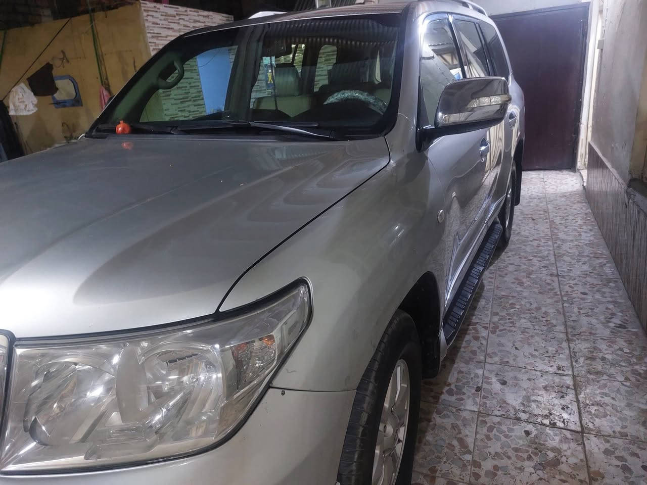 لاندكروز 2011 جاملغات المامي بيهن بارد بدون دواخل وبنيد مبدل بدون داخل  مكينه 6سلندر فول مواصفات 1/1 سياره بسمي مكاني نجف سعر3 شدات وبيه مجال ***********
