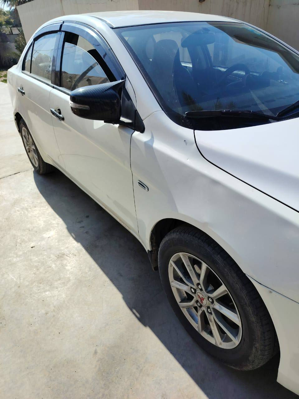 جدد شاشة كامرة تدفئة تبريد شغال مكاسلام وعليكم لانسر قرش  2016 مكينة 1600بسمي كير مكينة مكفولة تخم تاير باترين السيارة ديالى المقداديه السعر 115وبيها مجال  رقم الهاتف ***********
