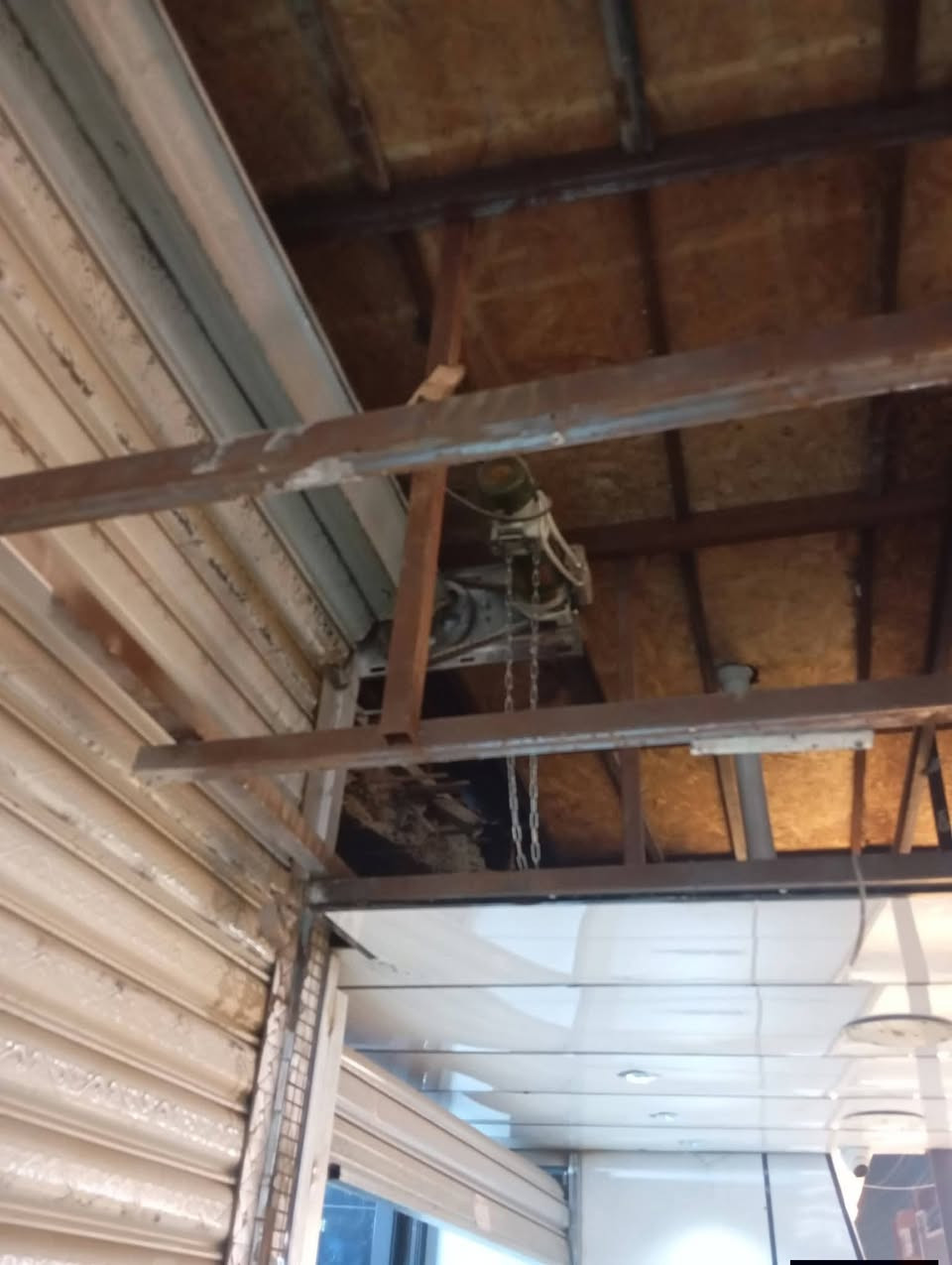 البيع باب 6متار كهربائي هوه ماطوره رقم الهاتف ***********
