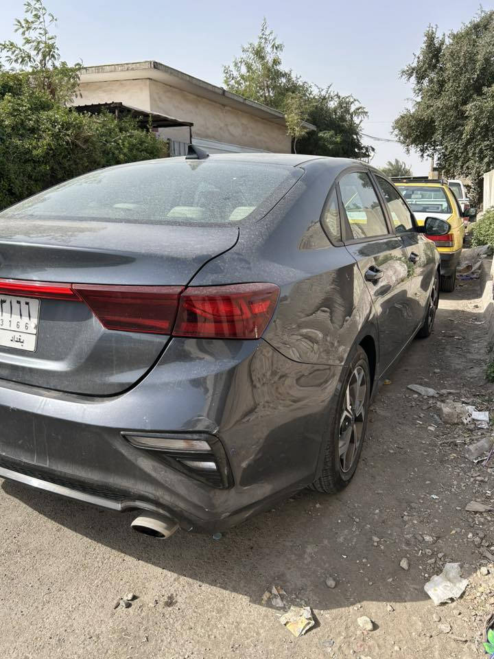 السلام عليكم كيا فورتي موديل 2020 رقم بغداد حادثه دعاميه اماميه فقط وهنا صار بيه صبغ بين البابتين قليل اثر طخه خفيفه سياره كير at سياره تبريد مكينه كير صدر كله جاهز بيه رصعه خفيفه بالقماره مال تحميل *********** مكانه البياع سعره 122
