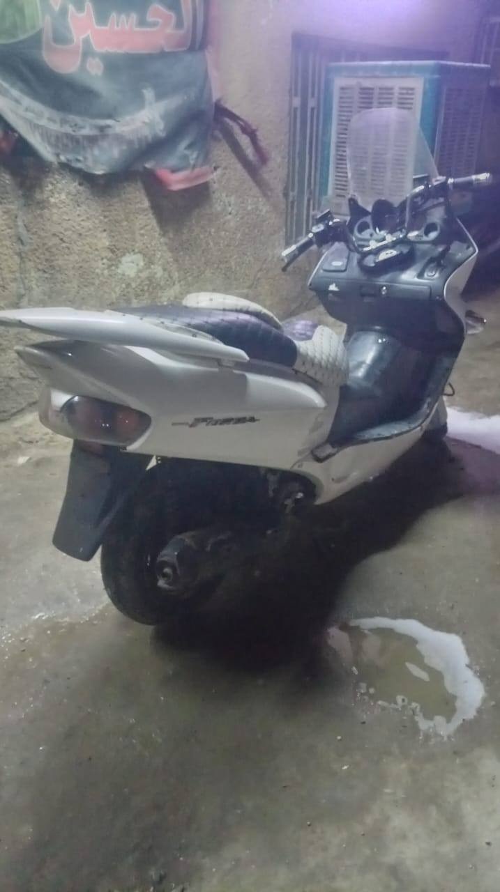 سلام عليكم فورزه للبيع متوازي كلش كلش دراجه تجفيت جديد وكهربايات كلهه شغاله خير من الله
عوزهه ترتيبات بصيطه مكاني مدينه الصدر بلعوره 
الشراي يتصل علرقم واني برسم الخدمه سعر 350 
وبيهه مجال متوازي ؟‏‪0783 854 2672‬‏
