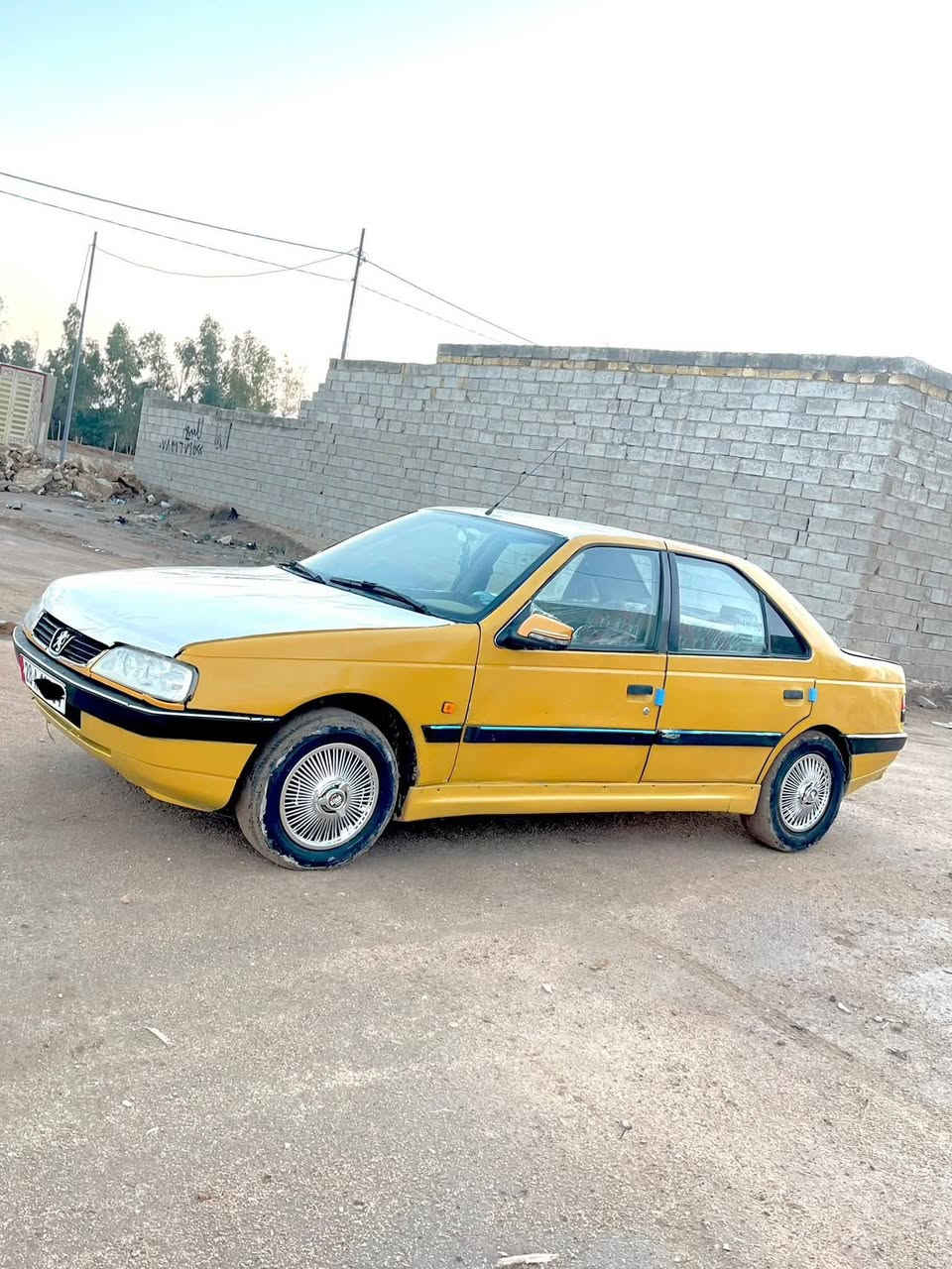 بيجو 405 موديل 2012
محرك فرنسي 
صدرها نص عمر 
رقم انكليزي 
عليها هيئه 80
غرامه ورقتين ونص ينزلن من سعرها 
السعر 27وبيها مجال او مراوس حسب القناعه 
مكاني بابل المحاويل 
للاستفسار اكثر الاتصال على الرقم 
***********
