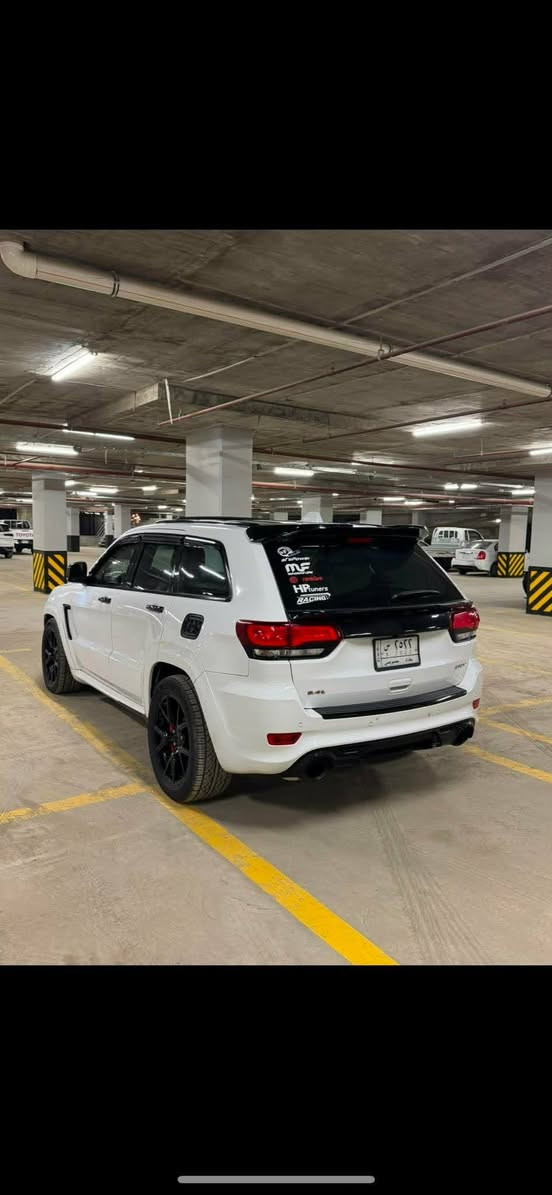 JEEP SRT8 2015 خليجية 

للبيع او المراوس باقل 

محدثة دعامية وبنيد تراك هوك 

فول مواصفات للاخير ومعروفة مواصفات SRT 
مكينة 6400
عليهة ستيرن كاربون فايبر بي شاشة معلومات ولدات وية RPM 
شوتة AFE رياضي 
هدرز Longtube 3 x 2
اكزوز موبار ريموت بالاضافة الى اكزوز ماكنوم فلو اضافي انطي وية السيارة 
تايرات كلهة جديدة ونظيفة 
بريكات بريمبو امامي خلفي 
عليهة ادامة كاملة مجاول وتخم بلكات جديد وهايدروليك الكير 
رقمهة حلو 2522 

برمجة فول سيفتي للاستخدام اليومي Knock 0 بال RPM 6000

حادثهة دعامية فقط والبنيد مبدل للتحديث 

بيهة بارد بالبيبان عكس السايق والسونار موجود

*********** بغداد, العراق
