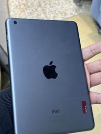 ايباد ميني ٢ • ٣٢ جيجا • قلم وكيبل اصلي