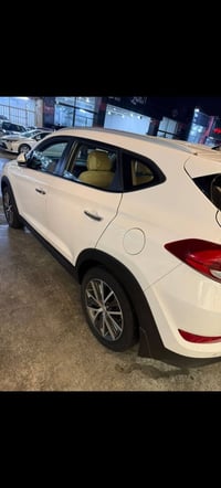 توسان ٢٠١٧ • محرك ٢٠٠٠ • ماشي ٩٩ الف