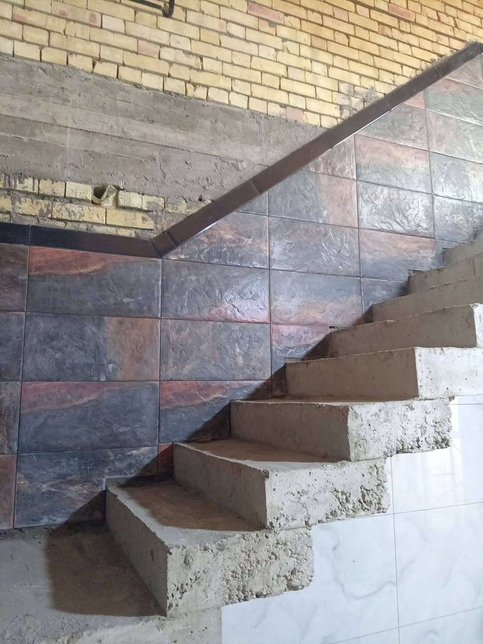 السلام عليكم خلفه سيراميك جدران وارضيه شغل نظيف ومرتب ودرجه أولى بشرط الالتزام بعمل التواصل مراسلت الصفحه أو اتصال عل الرقم *********** واتساب مفتوح التوفيق والنجاح الدائم يارب
