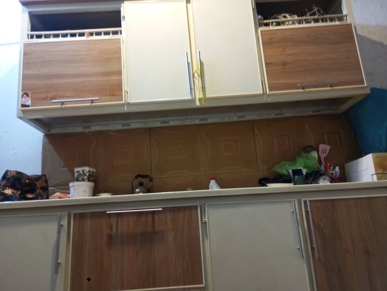 تخم عشرمقاعد بيع سعر125 كاونتر المنيوم مرمرسعر250 تصال ***********
