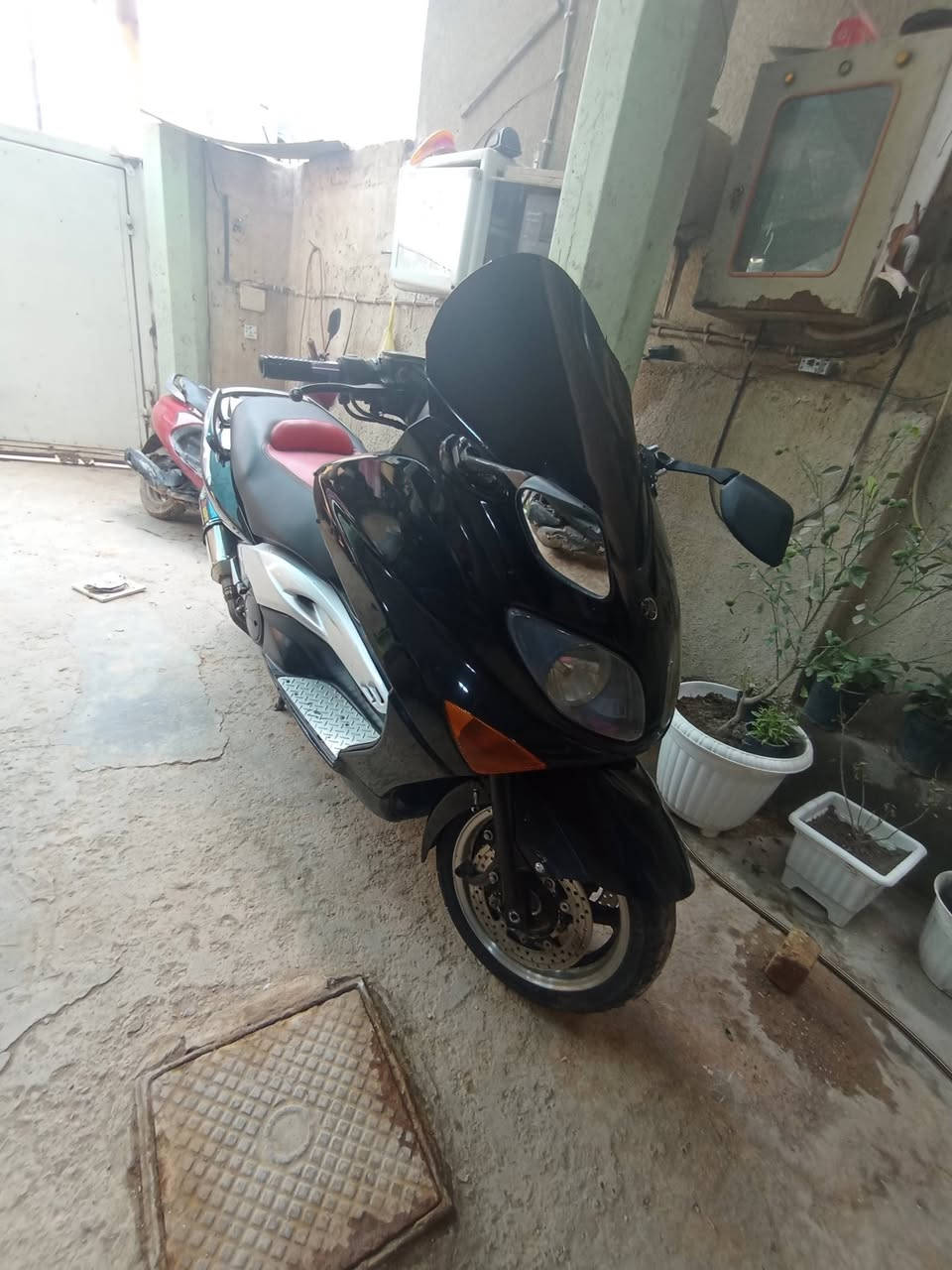 السلام عليكم حبايبي اعيد النشر بسبب الوعود الكاذبه ياخي ماه يشتري لي يطي حجايه  تي ماكس للبيع موديل 8 دراجه نضيفه محرك اخرس شلعه وبطناش معدل انطلاقيه صالنصه رياضي السعر 14 بيه مجال مكاني بابل رقمي ***********
