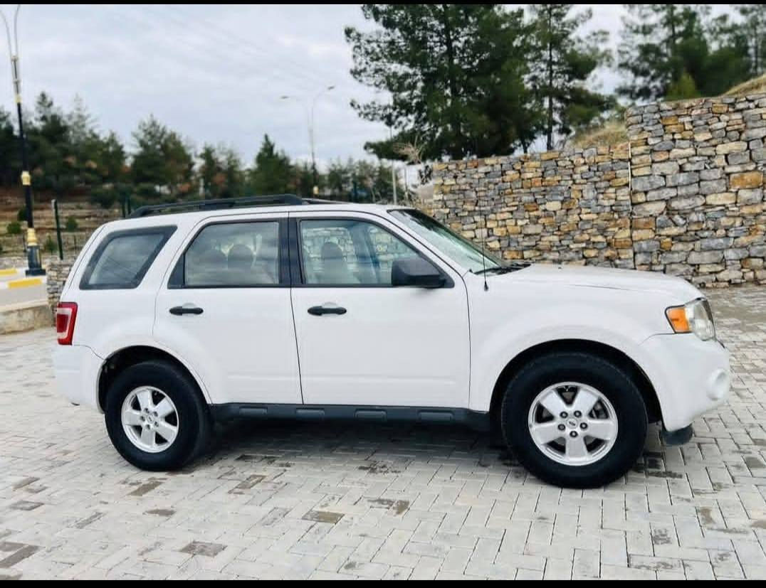 فۆرد ئیسکەیپ  2012،فول مواسەفات
 ئوتوماتیک سڵاید abs کۆدی
 دەرگا توڵی سەقف ناو زەرد
 4تایەی لۆکی لەژێرە 
 115هەزار ڕۆشتووە
 گێڕ و مەکینەی نەکراوەتەوە سەنەوی تا 2031 تازەیە، دوو پەڵە بۆیاخ بێ ناوگرتن

سعر لە کۆمێنت داوابکە ڕاستەخۆ بۆت دیت 📩 

گیرومەکینە بەشەرت زۆربەجوانی پاکی ماوە هیچ خەلەلیکی تیدا نییە 

ژمارەی خاوەنی 
 ***********  
***********
