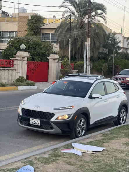 كونا ٢٠٢٢ وارد امريكي حادثهة جداً بسيط موضح بالصور بدون دواخل بدون ايرباك بدون تبديل
قطعتين ونص صبغ ( الجامل صبغ ونص الباب والبنيد مصبوغ اثر شخوط مو ضربة ) 
فول مواصفات : بصمة ، فتحة ، رادارات ٣٦٠ ، توقف ذاتي ، تحديد مسار ، شاشة ، كامرة 
محرك ٢٠٠٠ دوش
رقم بغداد باسمي
ماشية ٥٥ الف
مكانهة بغداد الكاظمية
للاستفسار : ***********
