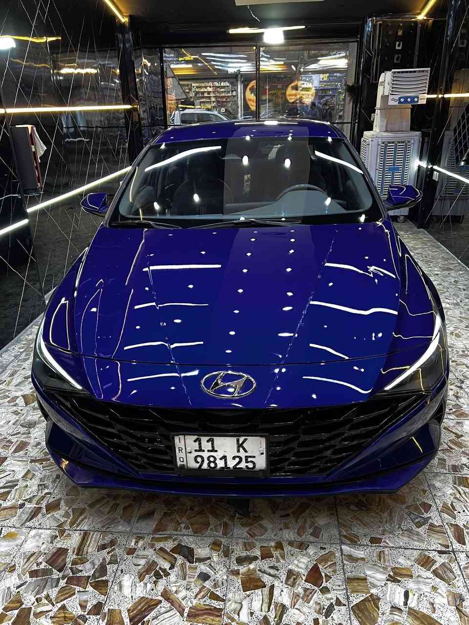 السلام عليكم  النترا. 2023 فول عدا الفتحة  حادثها بس دعامية وبارد بل بنيد مكفولة من صبغ ، ماشية 28 ml
محرك:- 2000دوش   
شاشة دجيتل متصلة بلكامل
بصمة تشغيل 
بصمة أبواب
بصمة صندوق 
تشغيل عن بعد
رادار امامي رادار خلفي وجانبي
مانع تصادم بريك ذكي 
مدخلين شحن واوكس
تبريد بيانو منفصل
كاميرا خلفية دوارة
مانع تصادم 
حساسات اطارات 
فول تحكمات ستيرن
اضوية اماميه LED
نضام ترحيب عند الاقتراب 
صندوك فتح عند الاقتراب
مانع انزلاق 
تدفئة بالكشنات
تدفئة ستيرن 
دخول ذكي 
نظام قيادة ذاتية 
نظام GPS + خرائط 
3 أنظمة قيادة (eco,Nor, sport) 
شاشة اعطال الكترونية 
زر عرض الكاميرا
شحن واير ليس 

مكاني بغداد العبيدي
السعر 165 وبيها مجال وذا اكو مراوس اقل منها عادي
‏ رقم.  ***********.
