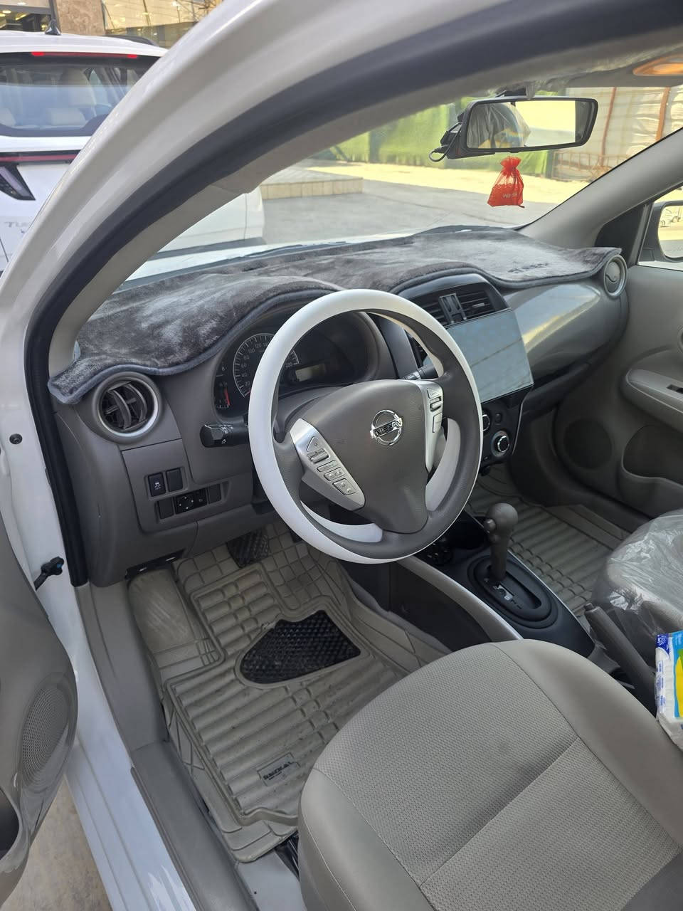 السلام عليكم  سني مصري موديل ٢٠٢٥ مكفوله رقم اربيل بسمي  ماشيه ٣٣ الف سعر ١٢٦ هاتف ***********
