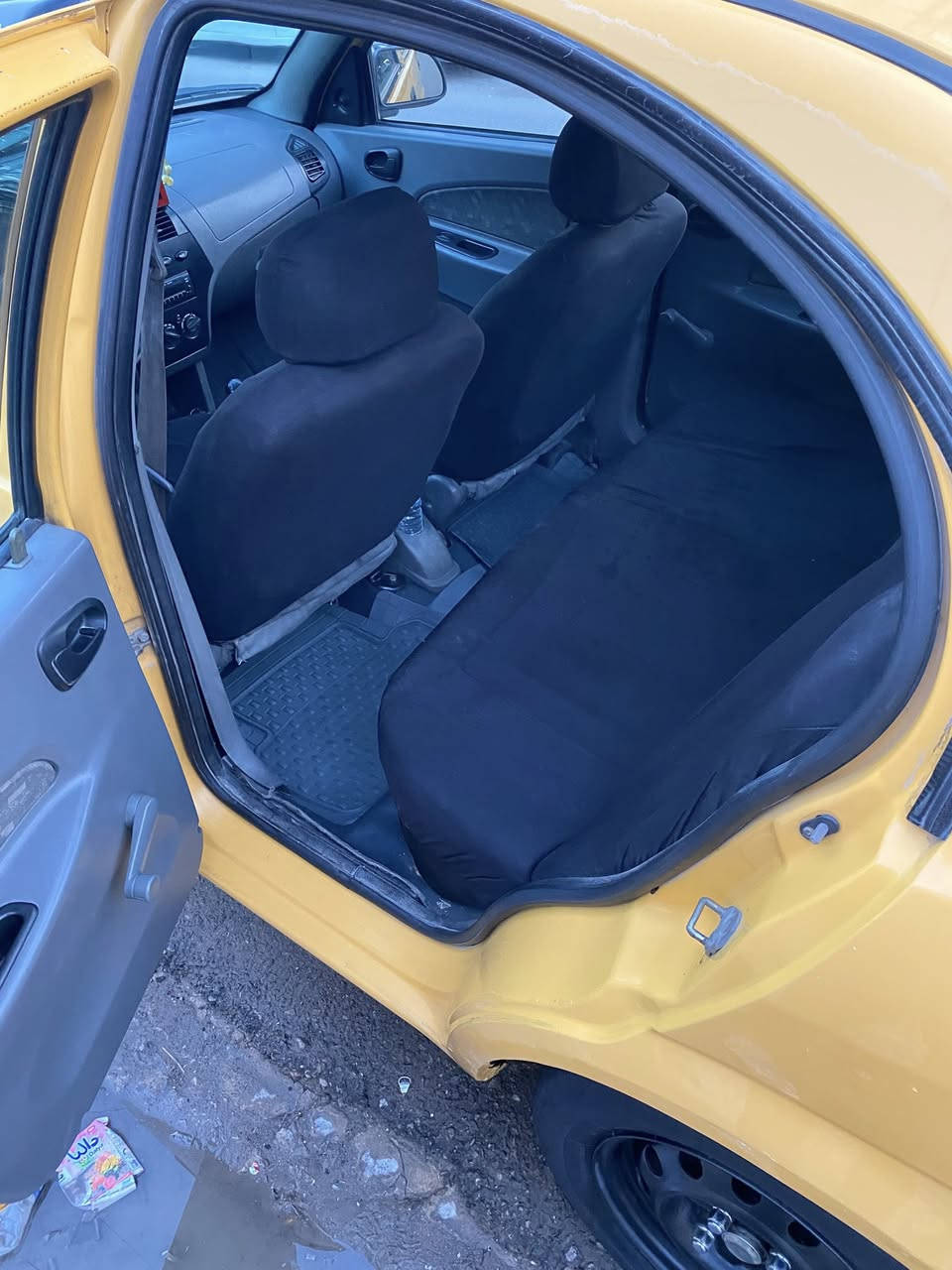 السلام عليكم سياره طيبه مديل 15 السياره مكفوله كفاله عامل كشرهة حلو مابي خياسات ومرتبه وشواصيهة بلاديات السياره رقمهة بغداد كير ومحرك كلهن بلاديات ولاتبخير ولا نضوح السياره تبريد تدفئه شغالات وبيهة شاشه وكامرات ثنين اماميه وخلفيه وعليهة ادامه قبل 5 ايام مسويهن من نوزلات وجويتر وغيرهن السياره باسمي تحويل ثاني يوم ومصفرهة هيئه وغرامات وهزه جديده السعر 42 العنوان بغداد البياع الرقم***********
