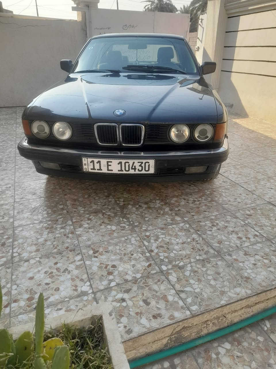 السلام عليكم للبيع بي ام موديل  ٩٣ مال جناي  سيارة خير من الله رقم بغداد  دولي تحويل موباشر سعر ٦٠ وبيه مجال للطيبين العنوان بغداد  ***********
